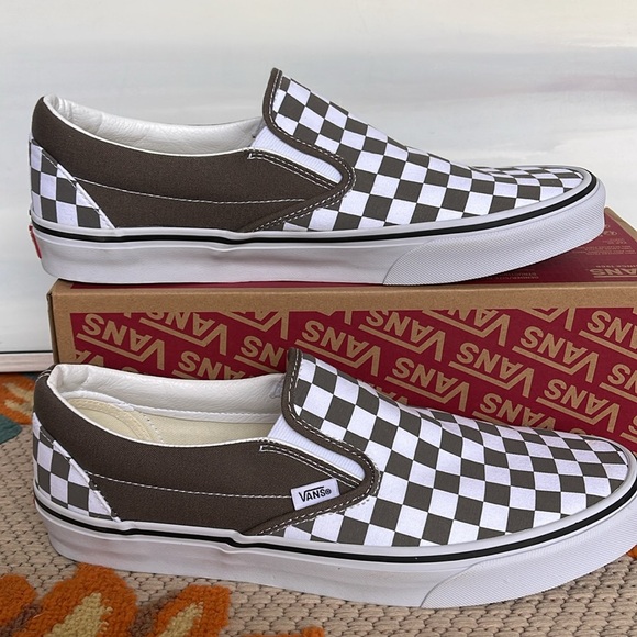 Vans Other - Vans Men’s Classic Slip-On
Color Theory Checkerboard Bungee
VN000BVZ9JC
Sneakers